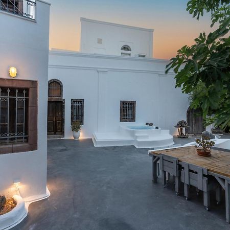 On An Island Suites & Apartments - Fira Exteriér fotografie