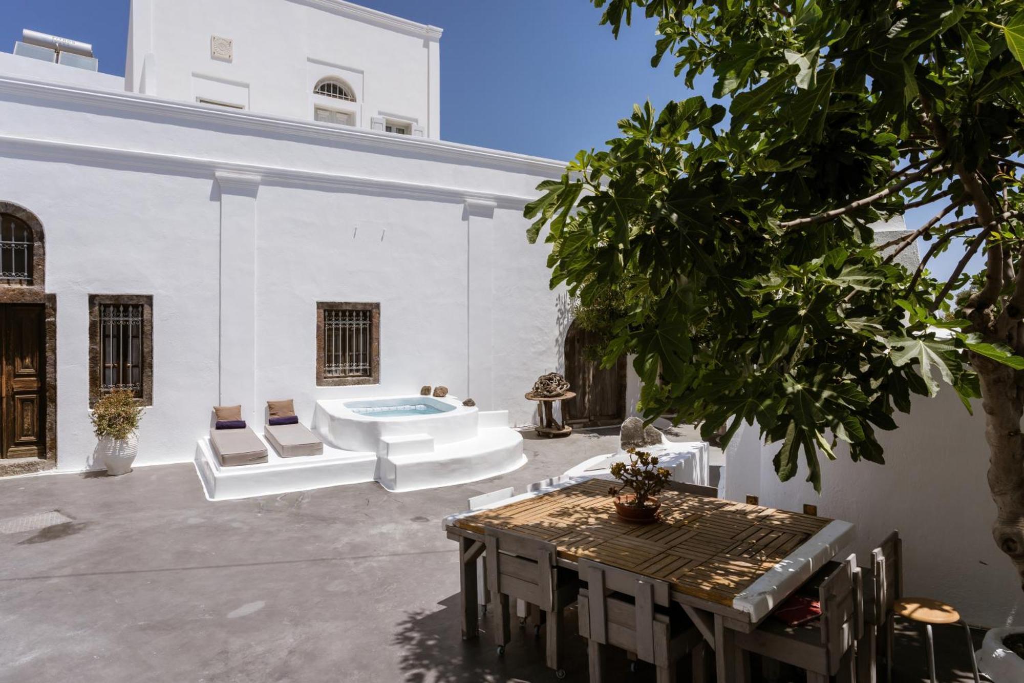 On An Island Suites & Apartments - Fira Exteriér fotografie